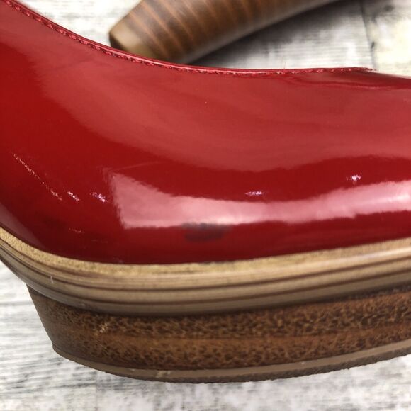 Sofft Red Patent Leather Shoes with Small Platform & Wood-Look Heels Size 7 M - Picture 12 of 13